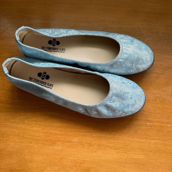 The Storehouse Flex in Aquamarine Pastel Blue Suede Leather Rainbow Sparkle - Picture 6 of 9